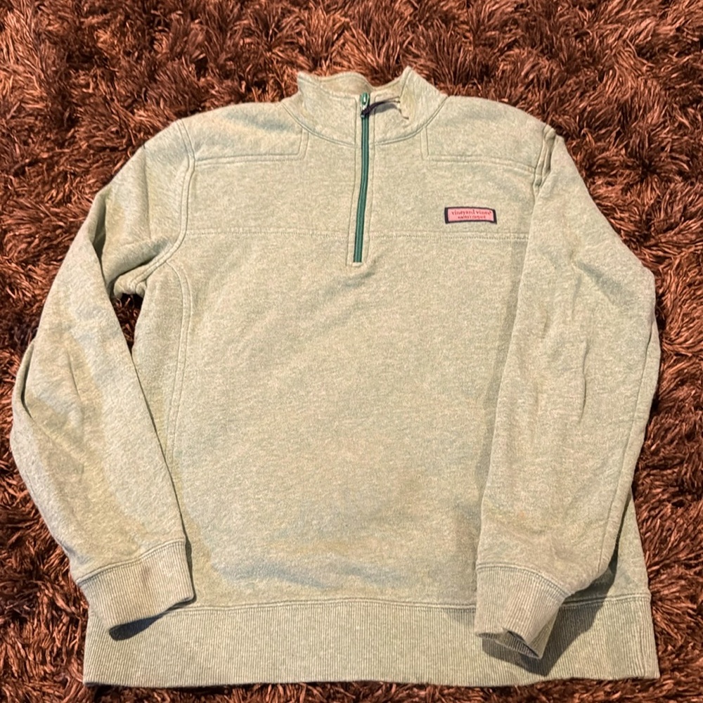 Vineyard Vines sweatshirt